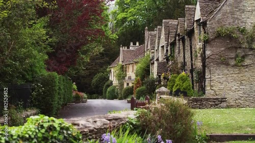 WS TU Village with stone houses / Castle Combe, Cotswolds, Wiltshire, UK #82520452