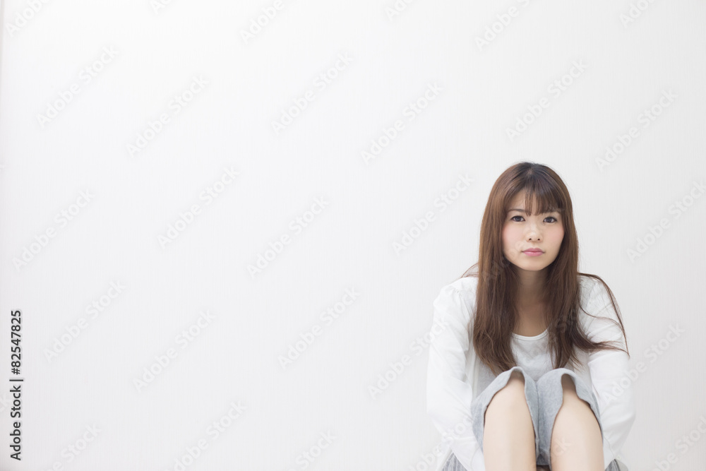 部屋着の女性 部屋着の女性
