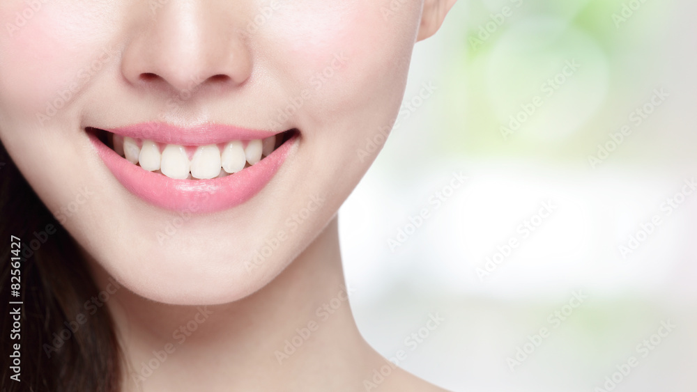 Obraz premium young woman health teeth