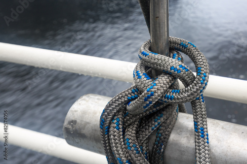 A rope on a ship tied to a knot