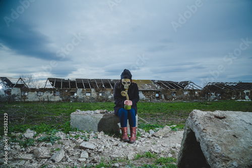 gas-mask photo