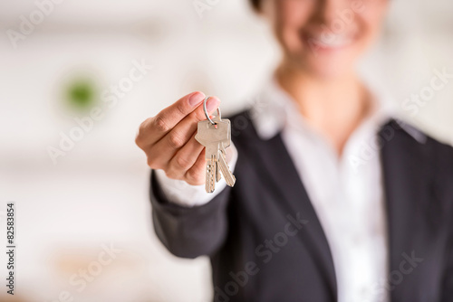 Obraz na płótnie Realtor w salonie