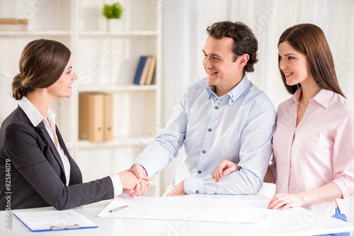 Wallpaper Mural Realtor Torontodigital.ca