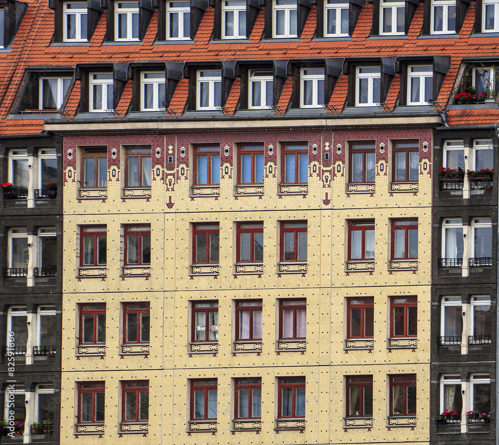 Obraz premium Very beautiful building with many windows