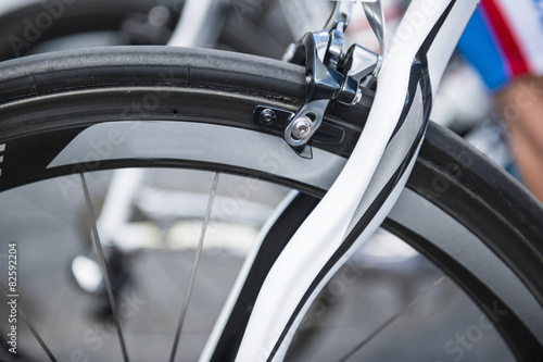 Detalle de una bicicleta profesional de ciclismo de carretera © Angel Simon