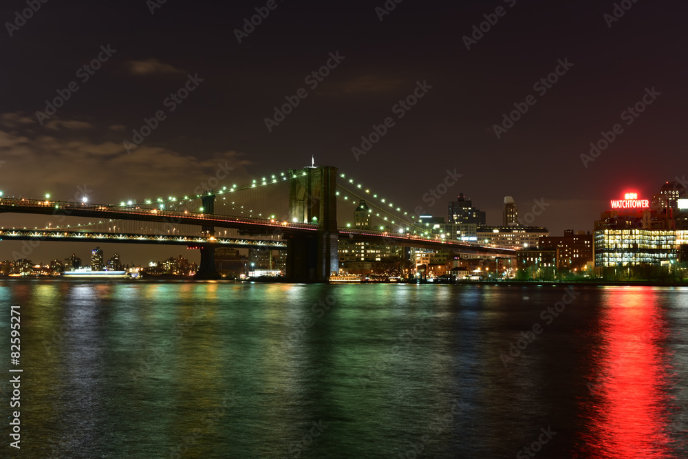 Obraz premium Brooklyn Bridge and East River