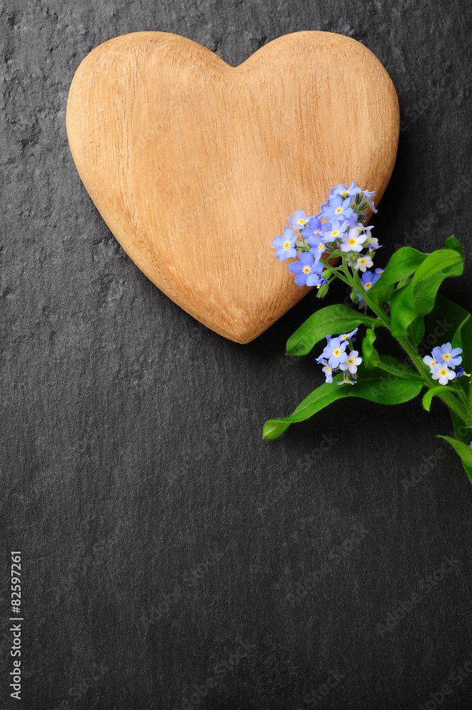 Herz mit Vergissmeinnicht