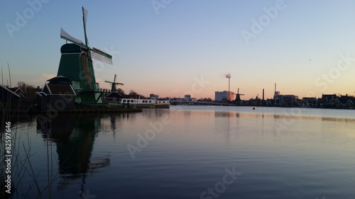 Windmill in Netherlands © kapuk