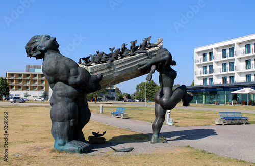 Suur Tyll - Hero of Estonian mythology sculpture
