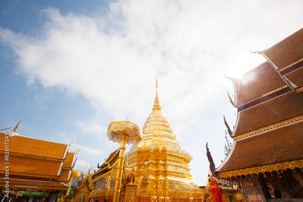 Fototapeta premium Wat Phra That Doi Suthep in Chiang Mai, Thailand