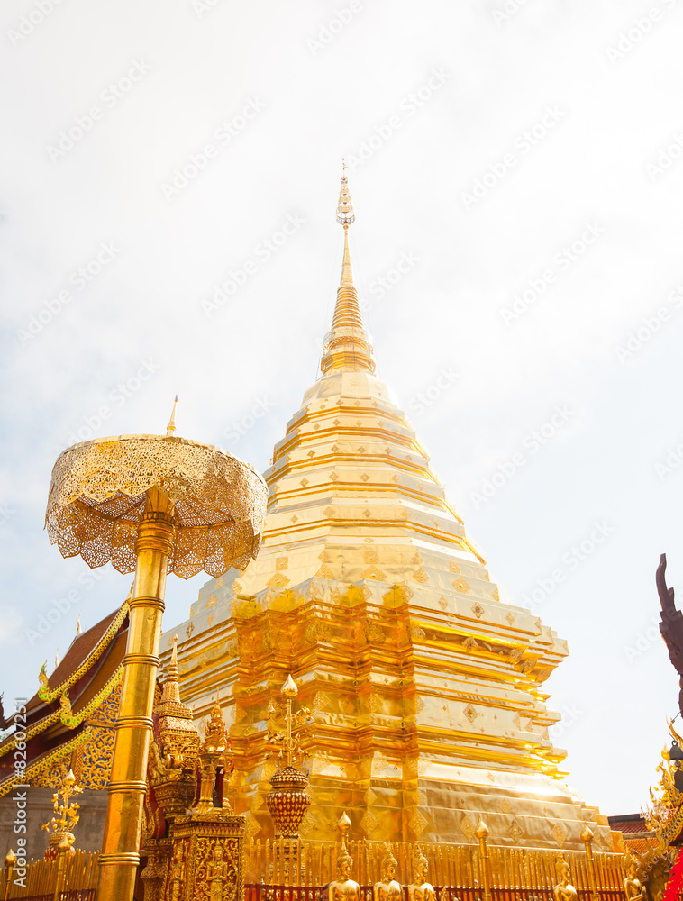 Fototapeta premium Wat Phra That Doi Suthep in Chiang Mai, Thailand