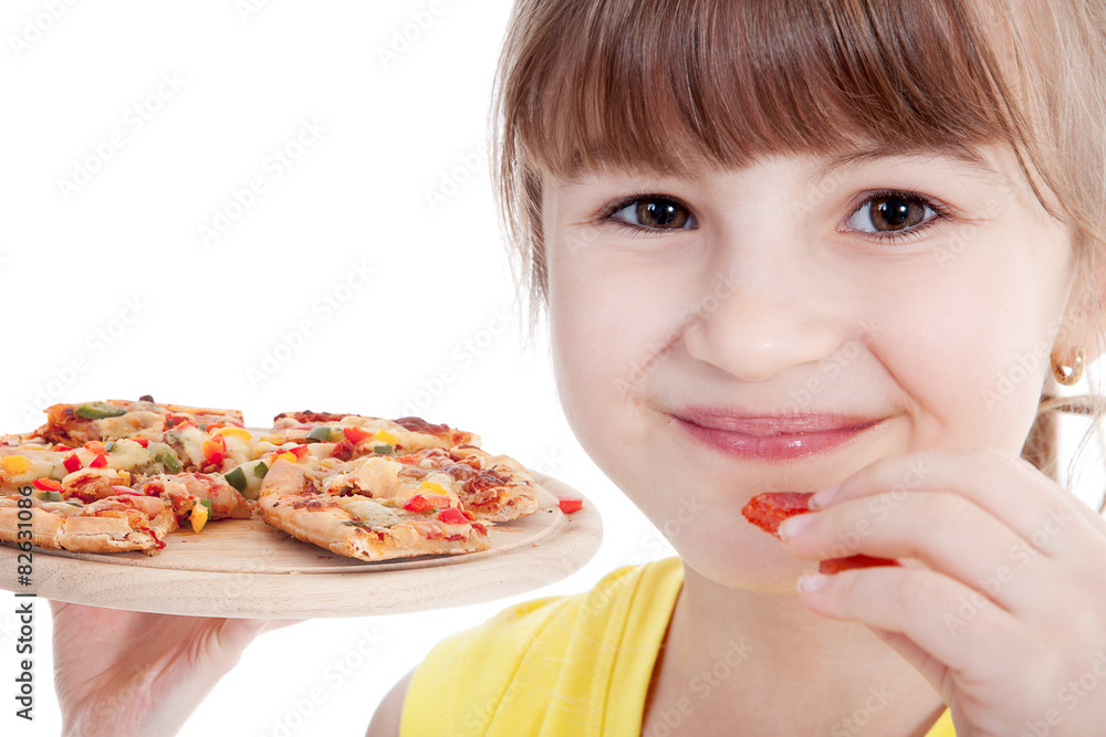 Mädchen Gesicht mit Pizza lacht Nahaufnahme Mädchen Gesicht mit Pizza lacht Nahaufnahme