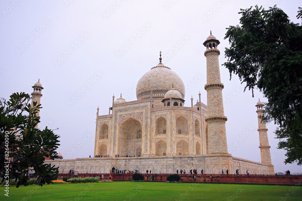Side View of the Taj Mahal, Agra, Uttar Pradesh, India