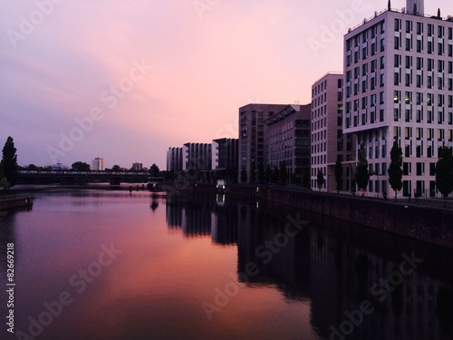 Sonnenuntergang Westhafen Frankfurt  © vernaschky
