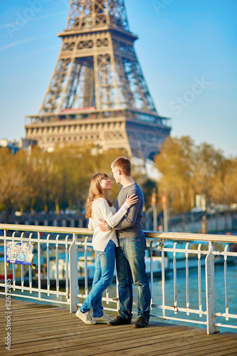 Young romantic couple in Paris © Ekaterina Pokrovsky