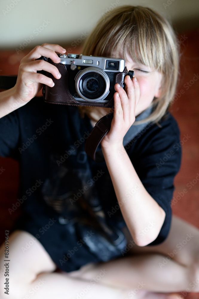 Mädchen mit kamera