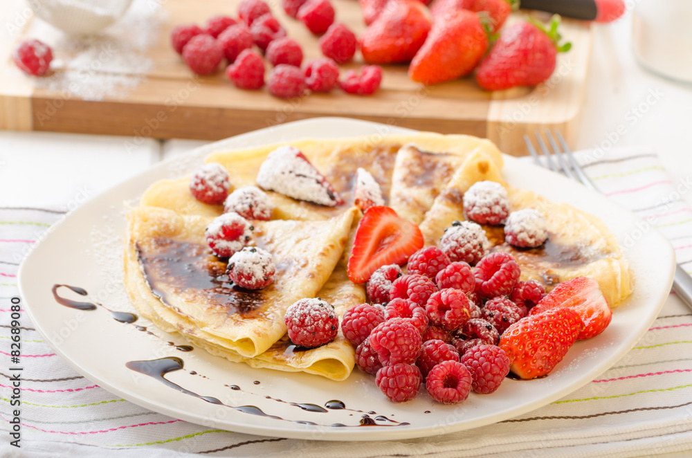 Pancakes with homemade balsamic reduction and fresh fruit Pancakes with homemade balsamic reduction and fresh fruit