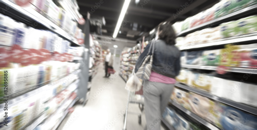 Obraz premium Shopping in super market