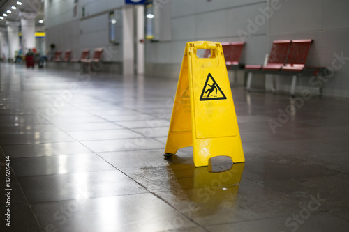 caution wet floor
