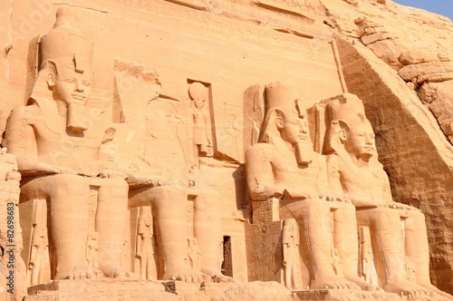 abu simbel temple photo