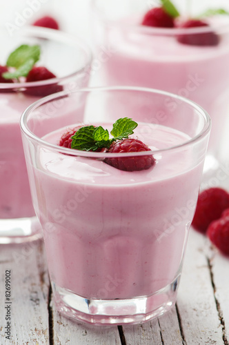 Homemade yogurt with raspberry and mint