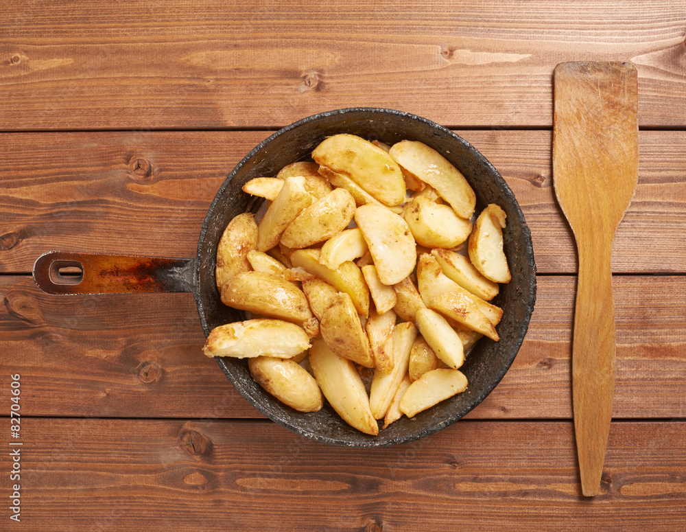 Cooking fried french potatoes composition Cooking fried french potatoes composition