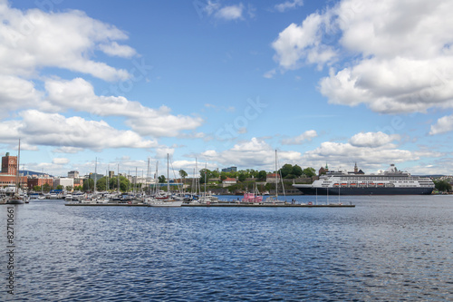 Boats and yachts on the harbor, Aker Brygge district, Oslo © kvitkafabian