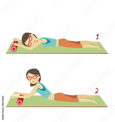 Frau mit Pilatesrolle
