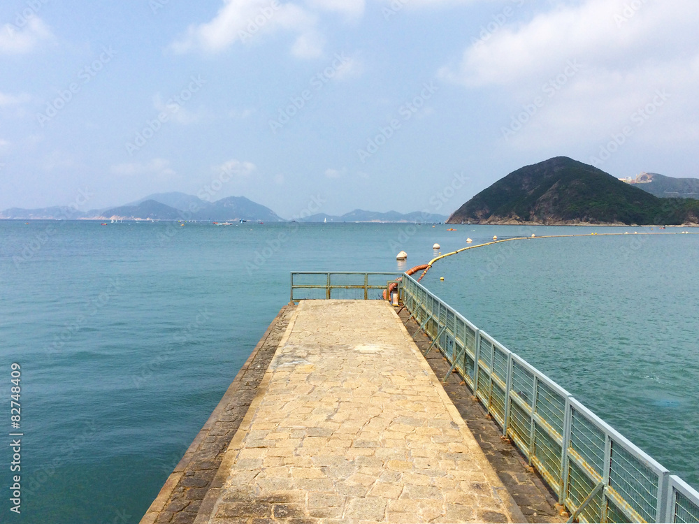 Obraz premium Island mountain on the sea