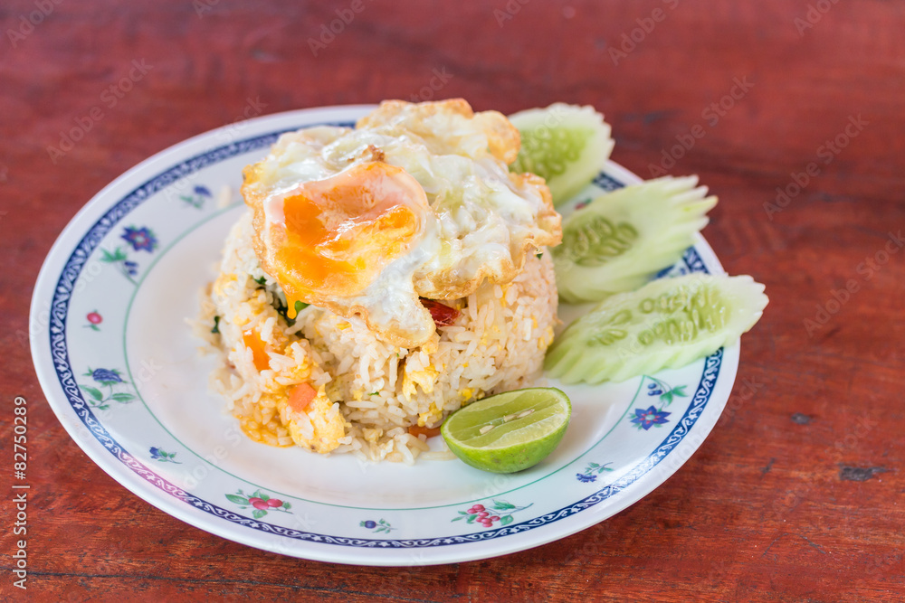 Fried rice with fried egg in Thai style