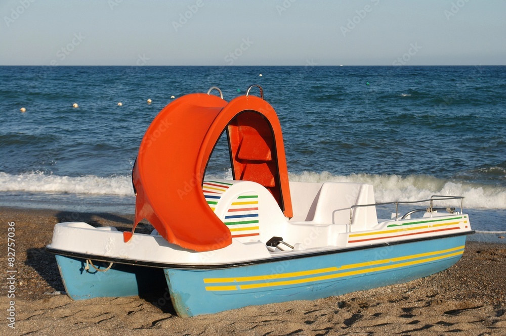 Fototapeta premium Hidropedal en la playa