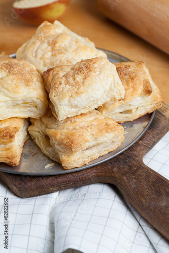 Puff pastry stuffed with apple.