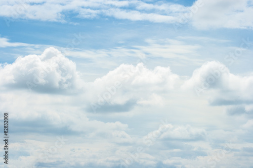 Fototapeta Naklejka Na Ścianę i Meble -  Beautiful white cloud on blue sky.