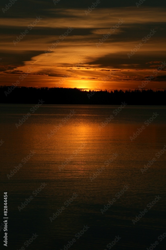 Fototapeta premium Sonnenuntergang Tiveden