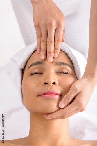 Getting face massage