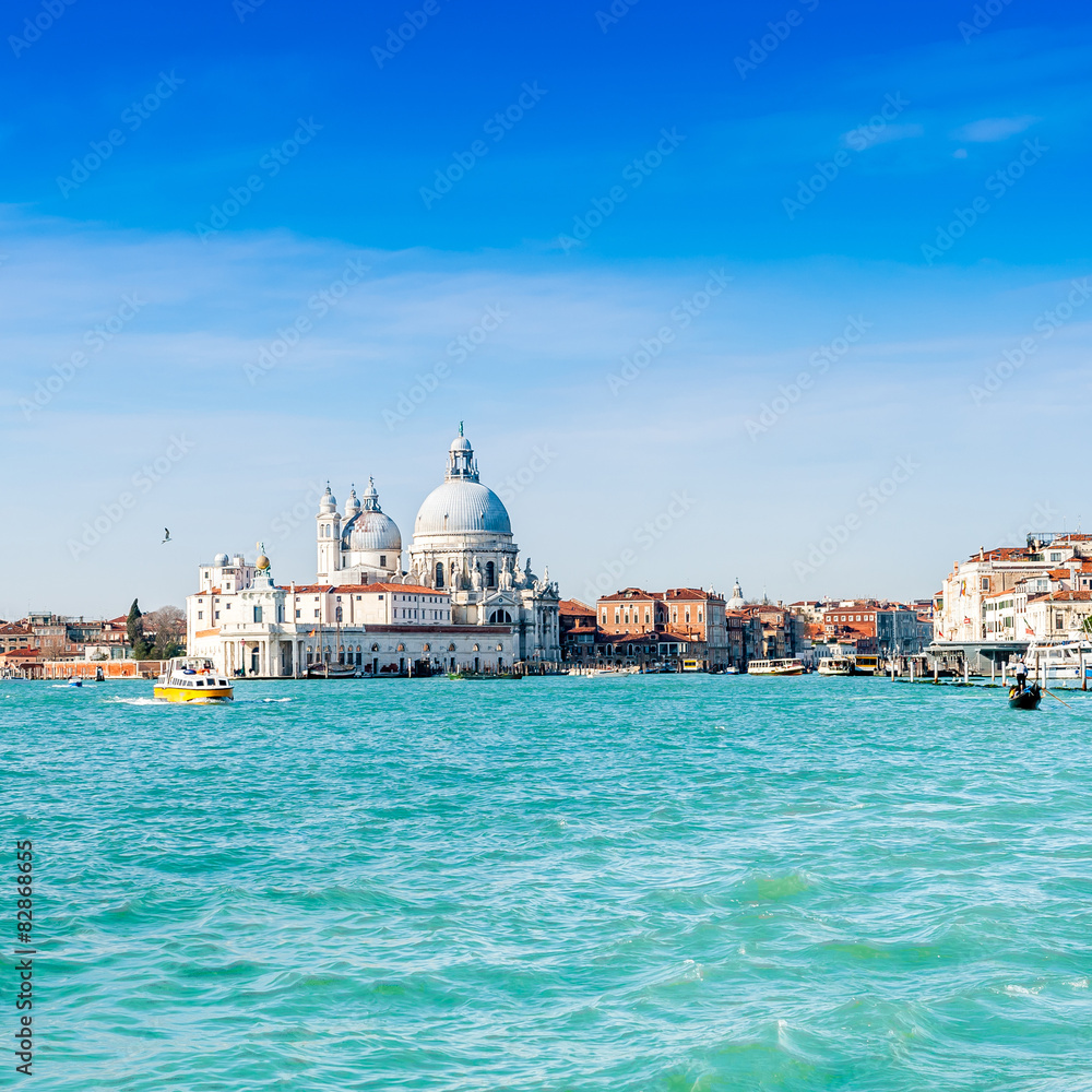 Grand Canal et Santa Maria de la Salute à Venise, Italie