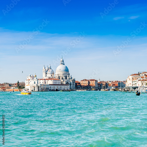 Grand Canal et Santa Maria de la Salute à Venise, Italie