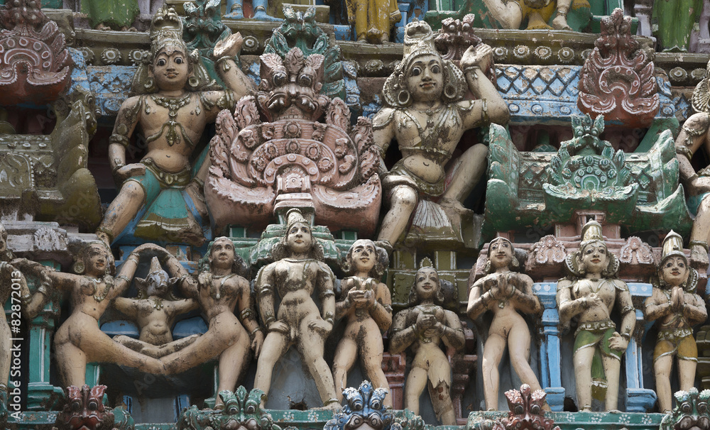 Statues of naked people on Sarangapani temple Gopuram. Statues of naked people on Sarangapani temple Gopuram.