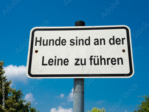 Hinweisschild photo