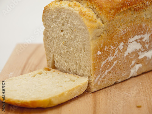 white spelt bread