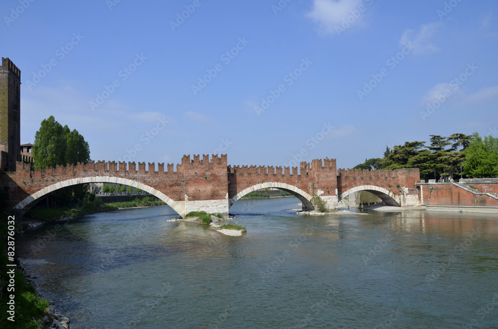 Ponte Caligero über die Etsch, Verona