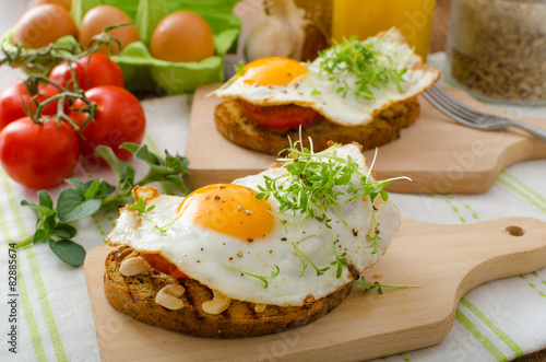 Healthy dinner panini toast, egg and vegetable