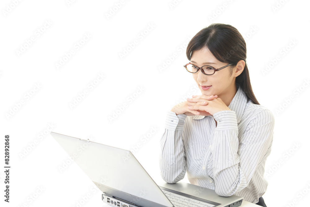 笑顔の女性 笑顔の女性