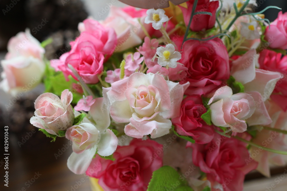 Obraz premium Beautiful vintage roses of artificial flowers