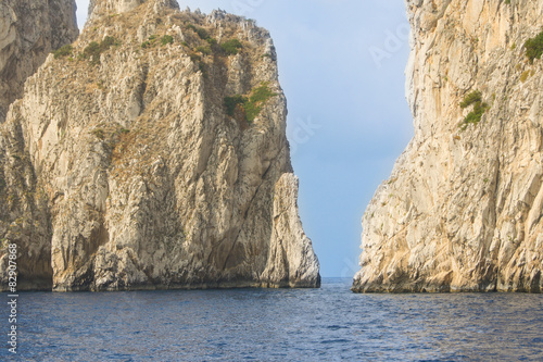 the narrow strait between the edges of cliffs