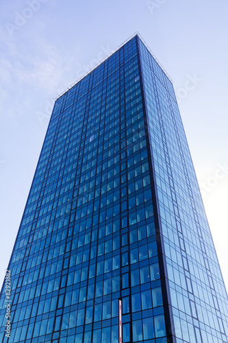 Obraz na płótnie Modern building w salonie