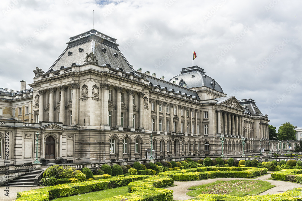 Fototapeta premium Royal Palace of Brussels (Palais Royal de Bruxelles, 1783-1934).