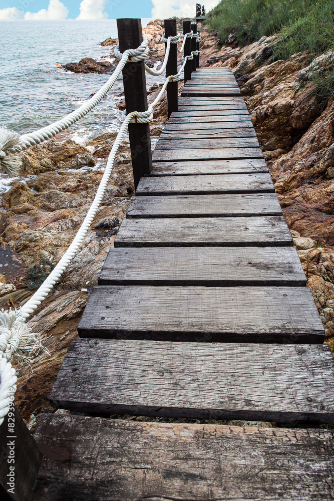 Fototapeta premium Wood bridge the sea.