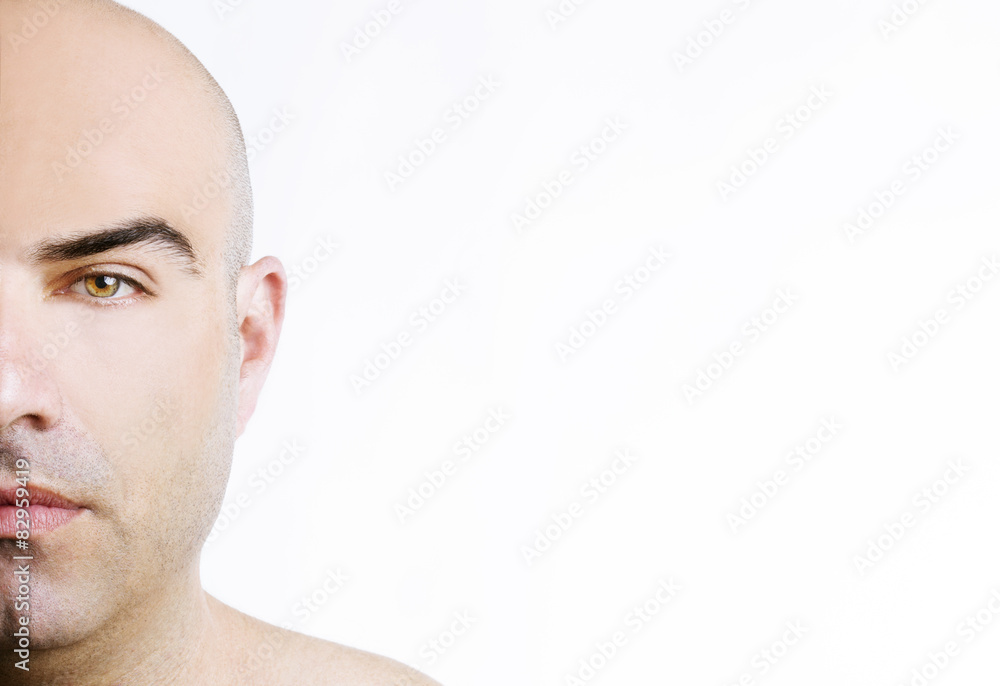 Fototapeta premium Mezzo volto maschile 