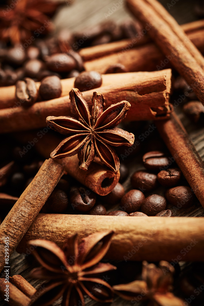 Coffee beans, cinnamon and anise Coffee beans, cinnamon and anise